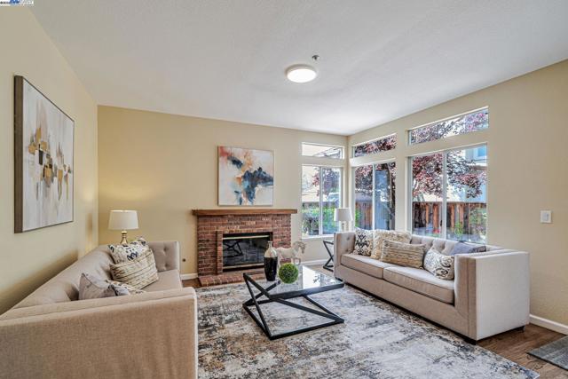 Image 9 of 24 For 618 Loyola Way