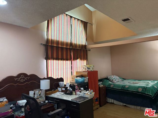 14411 Nordhoff Street, Panorama City CA: https://media.crmls.org/mediaz/3cd6f120-9968-4003-b0ef-36dd7e75e54e.jpg