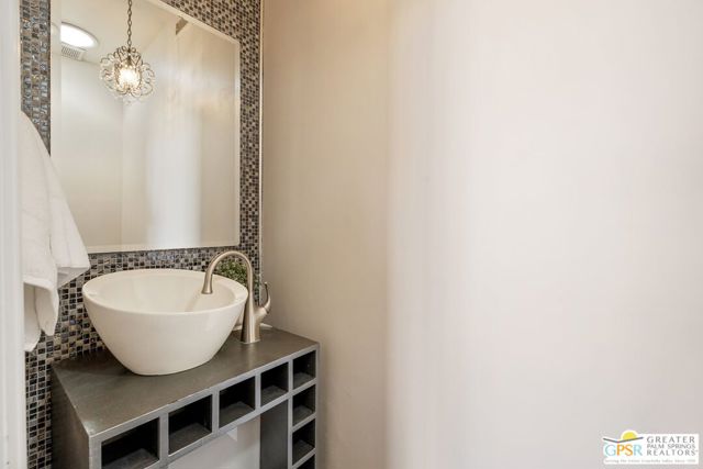 70051 Chappel Road, Rancho Mirage CA: https://media.crmls.org/mediaz/3cd7be85-8c1d-4594-a67b-309fa2c8c9de.jpg