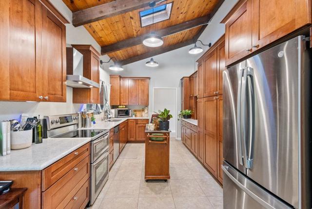 252 Nichols Drive, Santa Cruz CA: https://media.crmls.org/mediaz/3cd7dade-404a-443c-9bd3-55a21ec29b5a.jpg