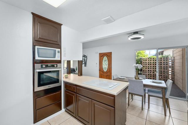 Detail Gallery Image 15 of 32 For 514 Shady Ln #C,  El Cajon,  CA 92021 - 2 Beds | 2 Baths