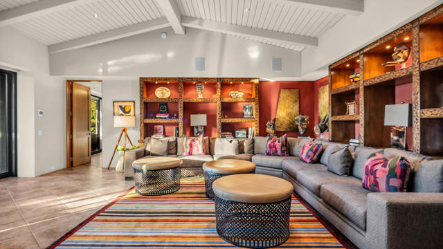 73297 Grapevine Street, Palm Desert CA: https://media.crmls.org/mediaz/3cda214a-47a2-4241-ab66-8139684732f6.jpg
