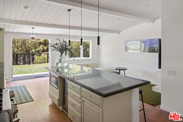 Drew Fenton | 1279 El Hito Circle Pacific Palisades CA | MLS: 7358476