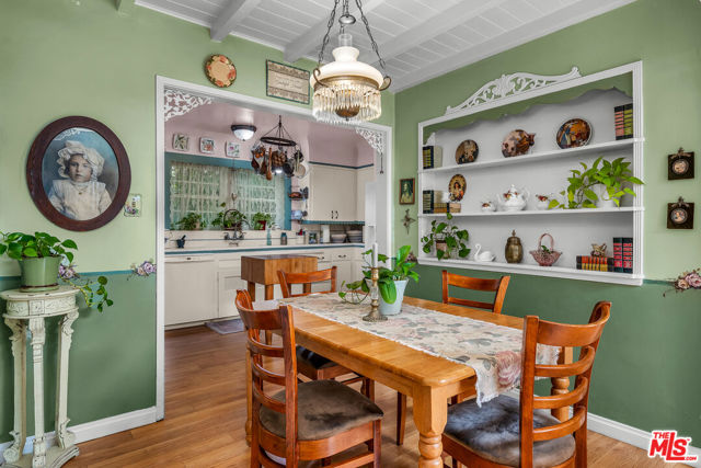 12144 Blix Street photo 7