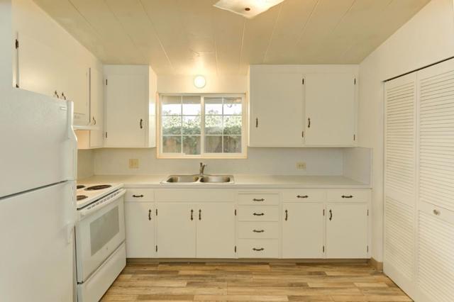 411 7th Street, Pacific Grove CA: https://media.crmls.org/mediaz/3cdc8d0f-6b53-4ef9-9b85-30ec6ea6ae14.jpg