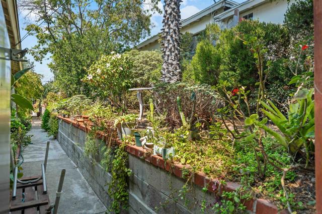 8706 Delta St, La Mesa CA: https://media.crmls.org/mediaz/3cdd14b6-1e57-4c4a-b8ba-808f62e9ab58.jpg