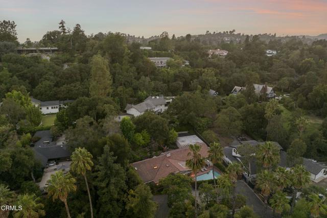 635 Rockwood Road, Pasadena CA: https://media.crmls.org/mediaz/3cdd84ec-95e3-4f4a-8164-bf220063f298.jpg