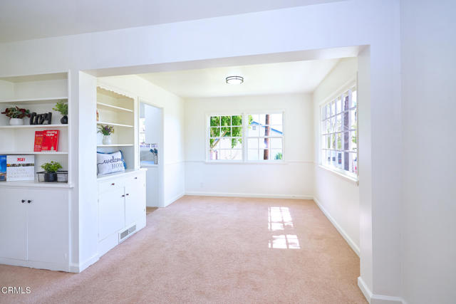 Detail Gallery Image 16 of 34 For 567 Mesa Dr, Camarillo,  CA 93010 - 3 Beds | 2 Baths