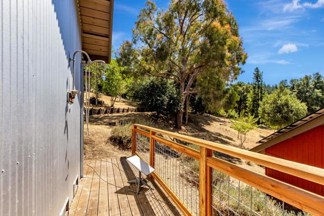 17900 China Grade Road, Boulder Creek CA: https://media.crmls.org/mediaz/3cdda9c7-ef6b-4e8c-9fb8-dce1e8abdc3a.jpg