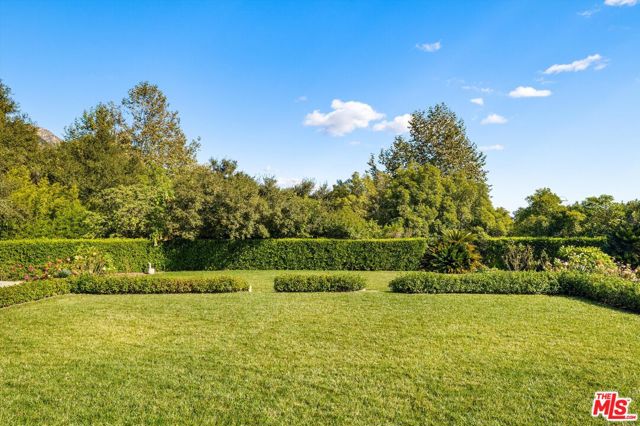 880 Knollwood Drive, Santa Barbara CA: https://media.crmls.org/mediaz/3cddce4b-d844-44e3-9342-5d0a1e3c86f6.jpg