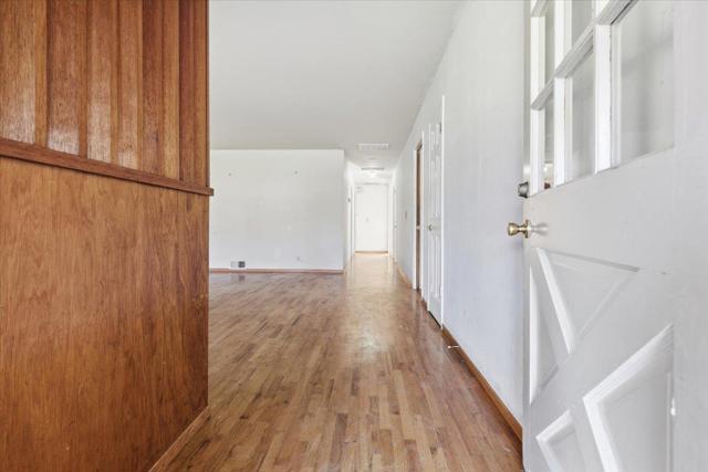 236 S Claremont Avenue, San Jose CA: https://media.crmls.org/mediaz/3cde380b-990b-4a8e-8f17-f2f673d13f01.jpg