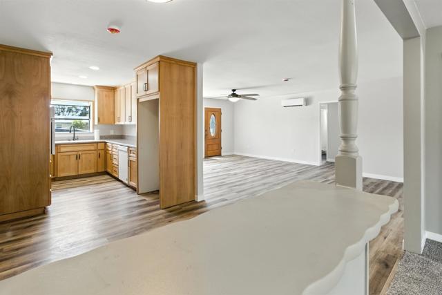 Detail Gallery Image 9 of 17 For 9352 Carlton Hill Blvd, Santee,  CA 92071 - 3 Beds | 2 Baths