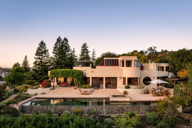 14300 Saddle Mountain Drive, Los Altos Hills CA: https://media.crmls.org/mediaz/3cdf631c-11d5-43e7-b23a-e0babd280c0d.jpg