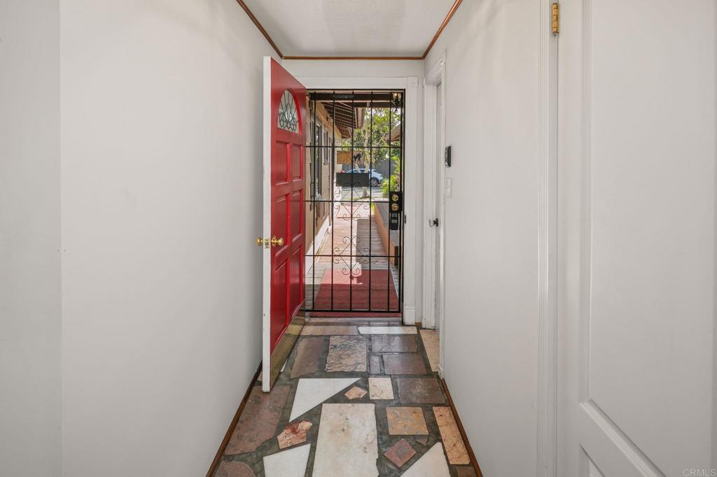 4674 Mount Laudo Drive - photo 5