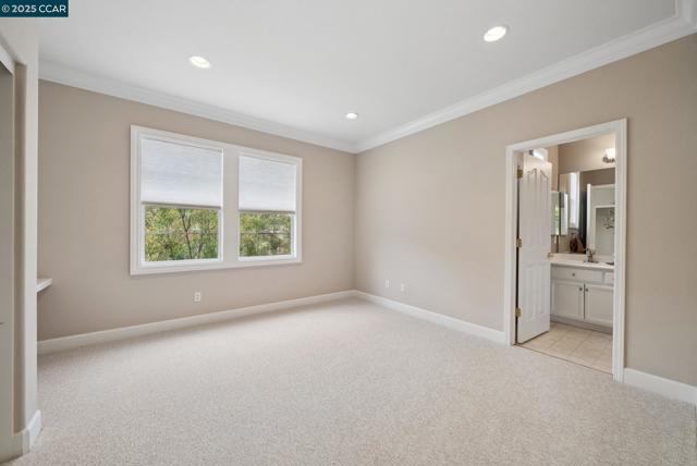 5269 S Montecito Dr, Concord CA: https://media.crmls.org/mediaz/3ce1a87c-d52a-411f-bf36-8b258ab3811d.jpg