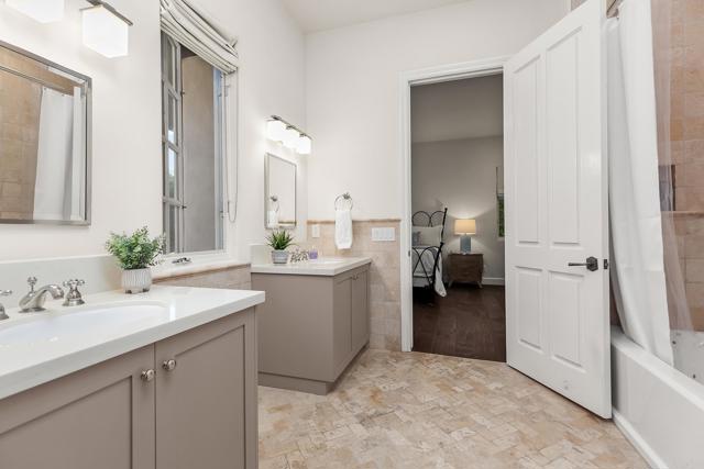 8374 St Andrews Rd, Rancho Santa Fe CA: https://media.crmls.org/mediaz/3ce23835-e4f3-45ff-8d2a-10f09c20e0f4.jpg