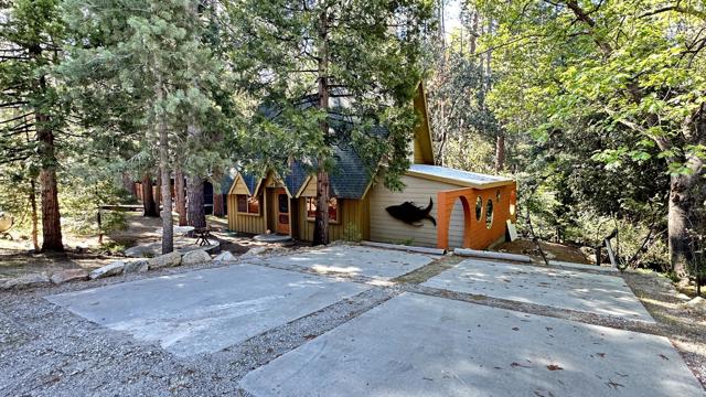 52143 Acorn Lane, Idyllwild CA: https://media.crmls.org/mediaz/3ce2b659-927f-4890-adce-5d87f4fa05c8.jpg