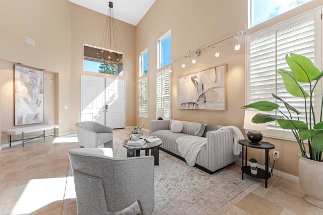 Detail Gallery Image 11 of 73 For 12204 Briar Knoll Way, San Diego,  CA 92128 - 5 Beds | 3 Baths