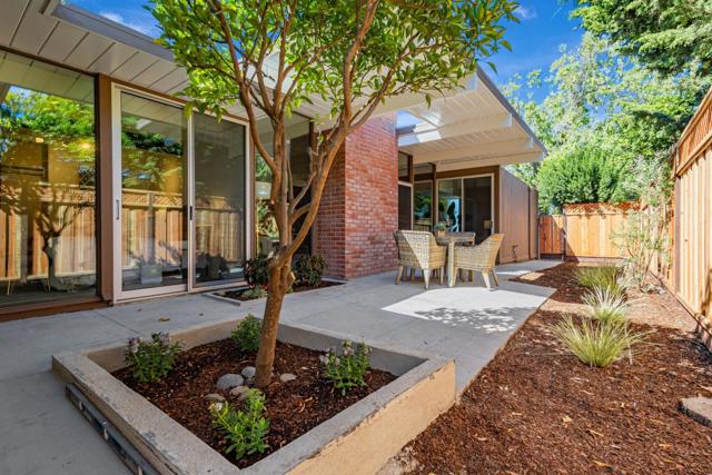 1664 Eleanor Drive, San Mateo CA: https://media.crmls.org/mediaz/3ce4b18a-6ce3-47d4-8792-5955ba6b0d20.jpg
