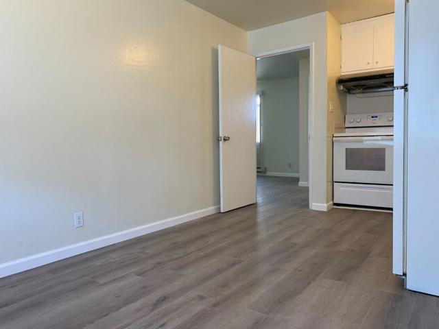 729 Highland Avenue, San Mateo CA: https://media.crmls.org/mediaz/3ce5601d-f915-4c9e-ba3f-1001610e4cb4.jpg