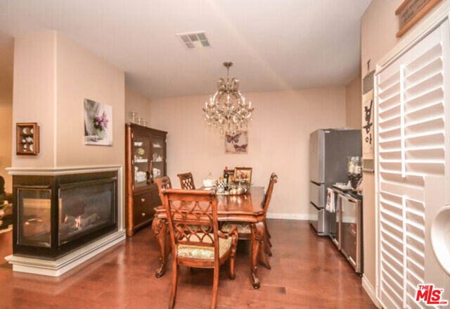 4516 Ramsdell Avenue, La Crescenta CA: https://media.crmls.org/mediaz/3ce63868-3ab1-40f8-8c77-d77800839415.jpg