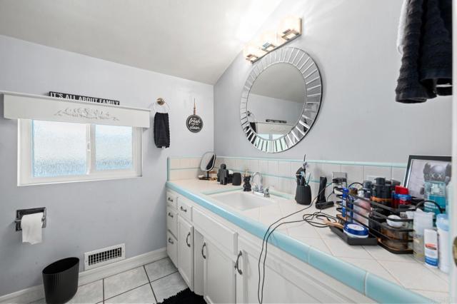 Detail Gallery Image 18 of 26 For 4064 Acacia St, Riverside,  CA 92503 - 4 Beds | 2 Baths