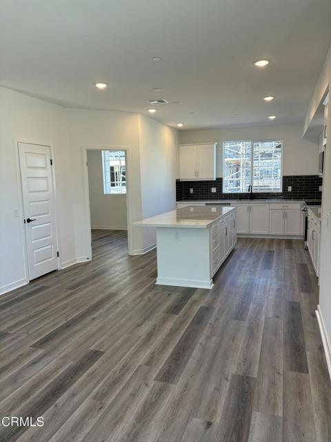 Detail Gallery Image 14 of 51 For 2862 via Descanso, Camarillo,  CA 93012 - 3 Beds | 2/1 Baths