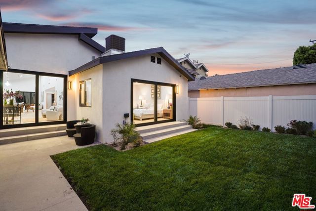 4254 Motor Avenue, Culver City CA: https://media.crmls.org/mediaz/3ce9fb55-7250-4cca-b8e6-b2121b61175a.jpg