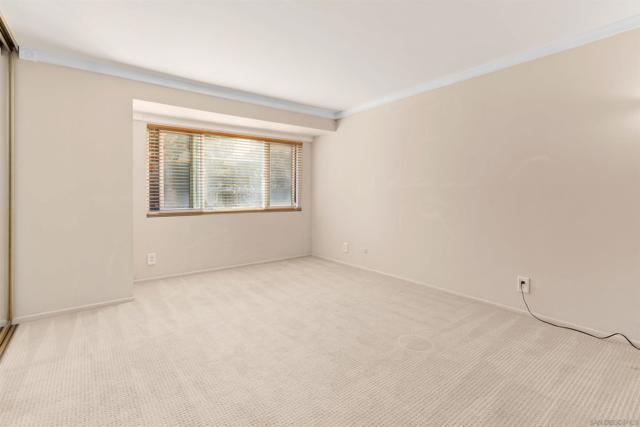 8561 Villa La Jolla Dr, La Jolla CA: https://media.crmls.org/mediaz/3cea1ced-27f2-480e-87a1-7d2ed2db49aa.jpg