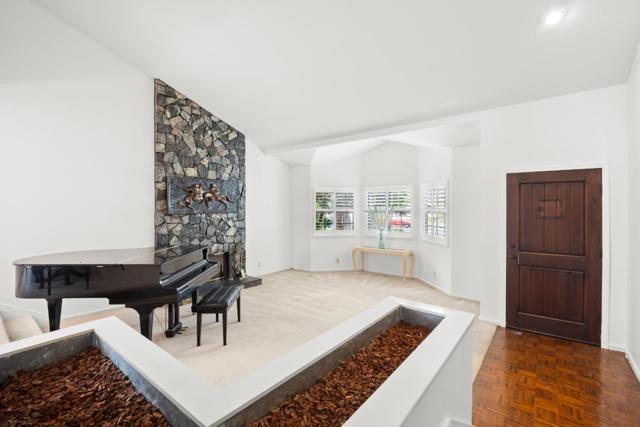 420 Greenbrier Road, Half Moon Bay CA: https://media.crmls.org/mediaz/3ceae1bd-b967-45ff-9d43-96aefa141da4.jpg