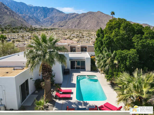 770 N Girasol Court, Palm Springs CA: https://media.crmls.org/mediaz/3cec47f0-34c9-4026-81ef-41f469a29bac.jpg