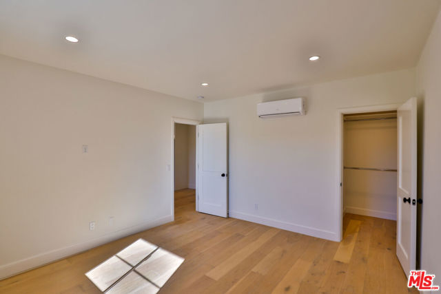 22227 PACIFIC COAST Highway, Malibu CA: https://media.crmls.org/mediaz/3cec637e-08f7-4970-96af-38315baf8021.jpg