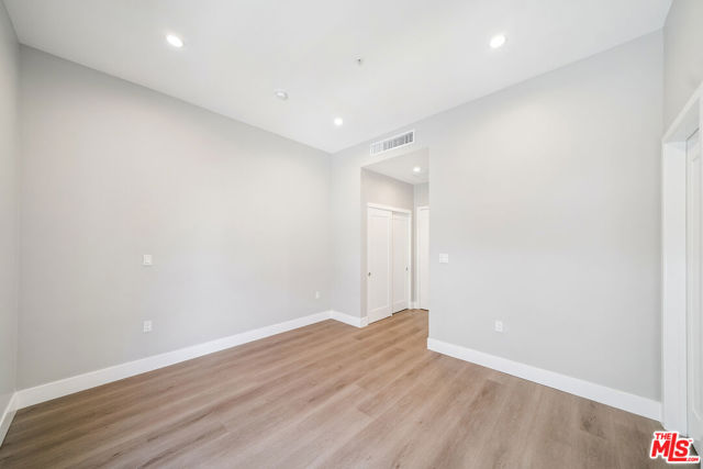 1223 North Hayworth Avenue, 9 photo 21