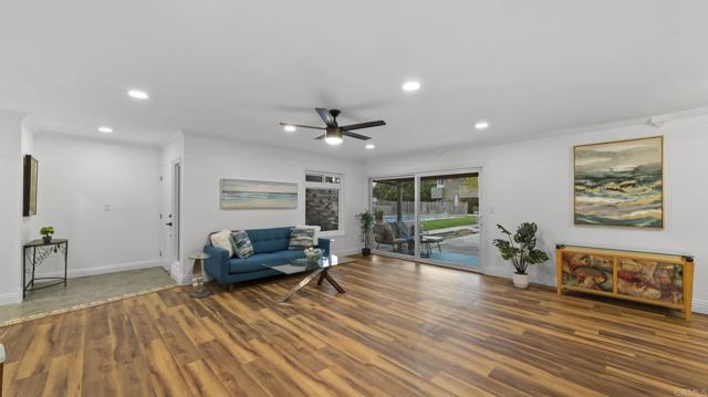 2517 Navarra Drive, Carlsbad CA: https://media.crmls.org/mediaz/3cecd161-aa6d-454a-bbd3-2605e3fa557a.jpg