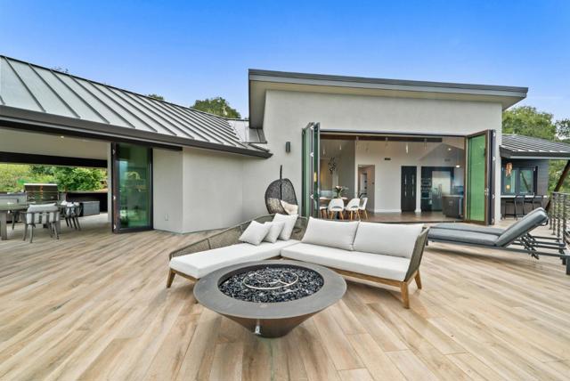 17808 Tourney Road, Los Gatos CA: https://media.crmls.org/mediaz/3cee3162-8991-4cc2-bf21-4af5d2a10e15.jpg