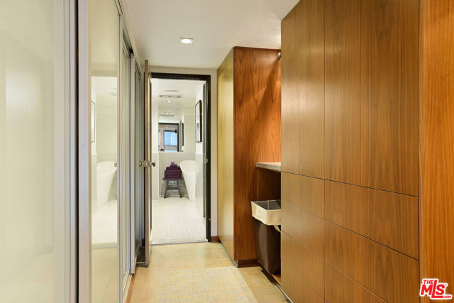 851 N Kings Road, West Hollywood CA: https://media.crmls.org/mediaz/3cef7f95-fc86-43d5-9f24-0f0843bda51e.jpg