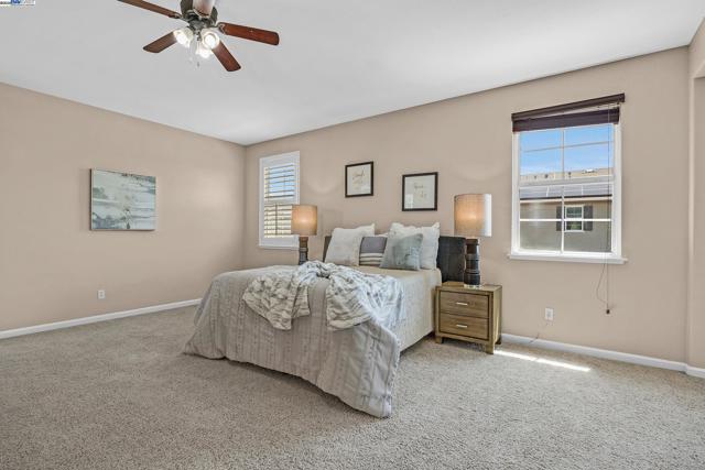 1304 Pyrenees St, Tracy CA: https://media.crmls.org/mediaz/3cef8e00-7973-4939-950d-7cc8ff09f984.jpg