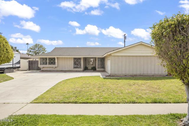 1138 Lantana Street, Camarillo CA: https://media.crmls.org/mediaz/3cf017ce-9c72-4996-98ed-9619b74195d1.jpg