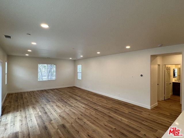 15769 AGAVE Avenue, Chino CA: https://media.crmls.org/mediaz/3cf0344a-bd9a-4139-93ef-d9c9708502c7.jpg