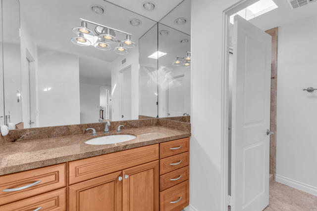 77690 Seminole Rd, Indian Wells CA: https://media.crmls.org/mediaz/3cf125f3-00fd-484d-a8c2-be6573ae8c8f.jpg