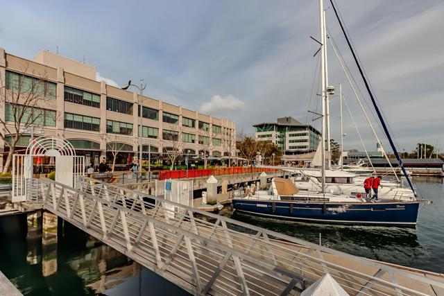 311 Oak Street, Oakland CA: https://media.crmls.org/mediaz/3cf20300-9a9f-4ac9-a8a4-1f230910a203.jpg