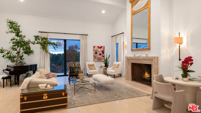 Drew Fenton | 6110 Merritt Drive Malibu CA | MLS: 7381481