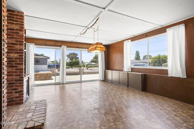 220 Lantana Street, Camarillo CA: https://media.crmls.org/mediaz/3cf28d4a-82c6-4dfb-bb01-eb1229321763.jpg