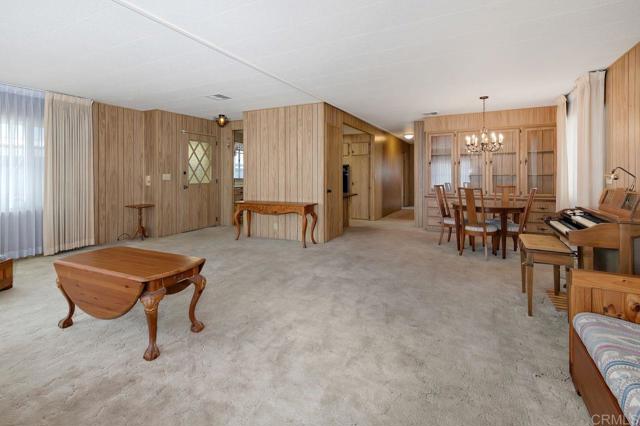 Detail Gallery Image 8 of 49 For 1506 Oak Dr #4,  Vista,  CA 92084 - 2 Beds | 2 Baths