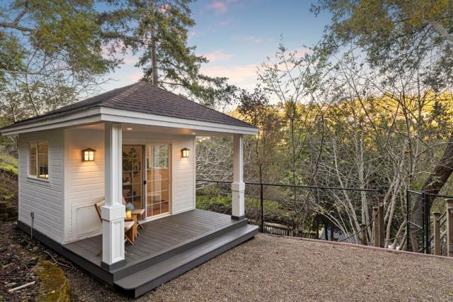 2937 San Juan Boulevard, Belmont CA: https://media.crmls.org/mediaz/3cf34376-b24b-40f2-afe1-98a8cafc92a9.jpg