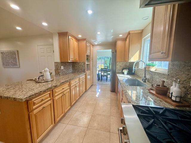 22720 Picador Drive, Salinas CA: https://media.crmls.org/mediaz/3cf36381-1985-41cf-a264-1e5d0baf9600.jpg