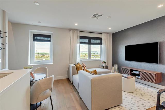 2870 Josephine Lane, Palo Alto CA: https://media.crmls.org/mediaz/3cf4755e-6f08-40e4-9057-8ebfa5fc624a.jpg