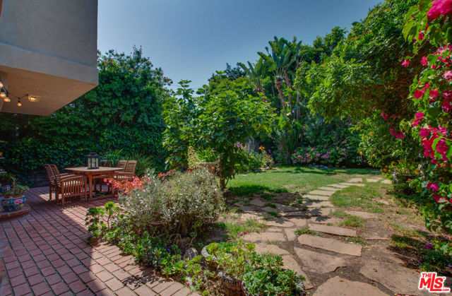 12521 Westminster Avenue, Los Angeles CA: https://media.crmls.org/mediaz/3cf54acb-0aae-4a5c-b14f-2f3631cdec20.jpg