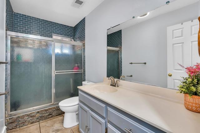 1005 W 8th Street, Merced CA: https://media.crmls.org/mediaz/3cf58e73-780e-4cca-9530-67e187390f89.jpg