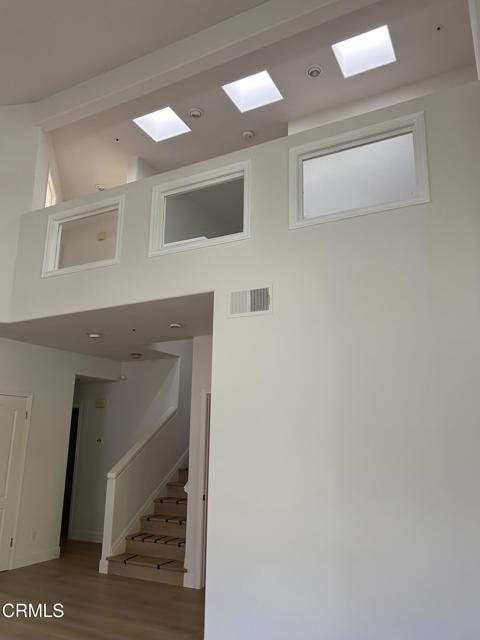 Detail Gallery Image 8 of 25 For 994 Calle Amable, Glendale,  CA 91208 - 4 Beds | 3 Baths